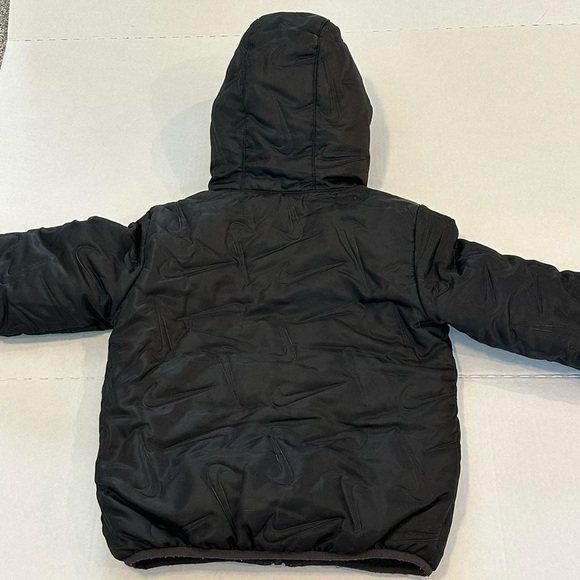 Kids Nike Hooded Puffer Jacket Boys 6M Black Full Zip Front Swoosh Logo 5-6 Year - Picture 8 of 8